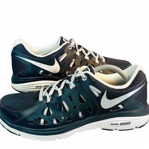 Nike Dual Fusion Run 2 Black Sneakers Size 8.5